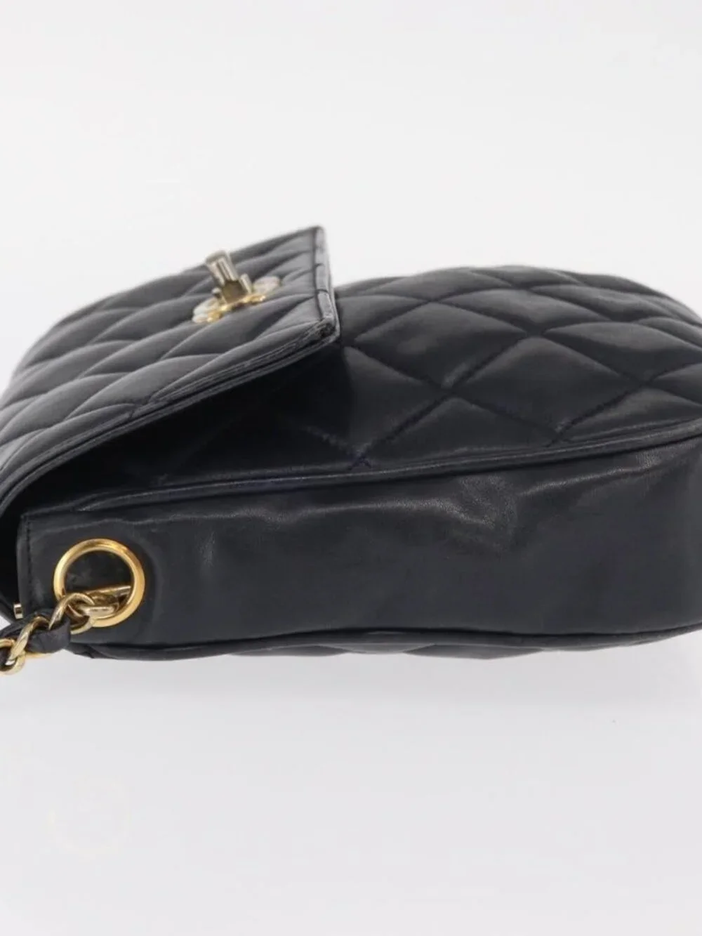 CHANEL Matelasse Chain Shoulder Bag Lamb Skin Navy Gold CC Auth 156505